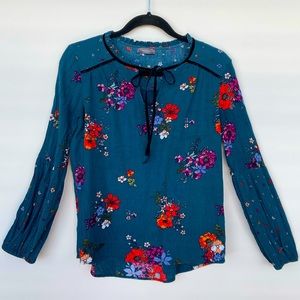 Yessica Floral Top